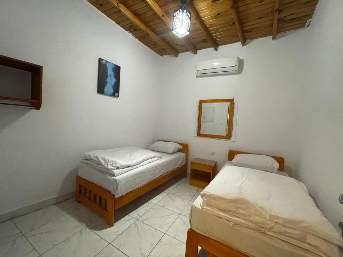 Auski Hostel Дахаб Экстерьер фото